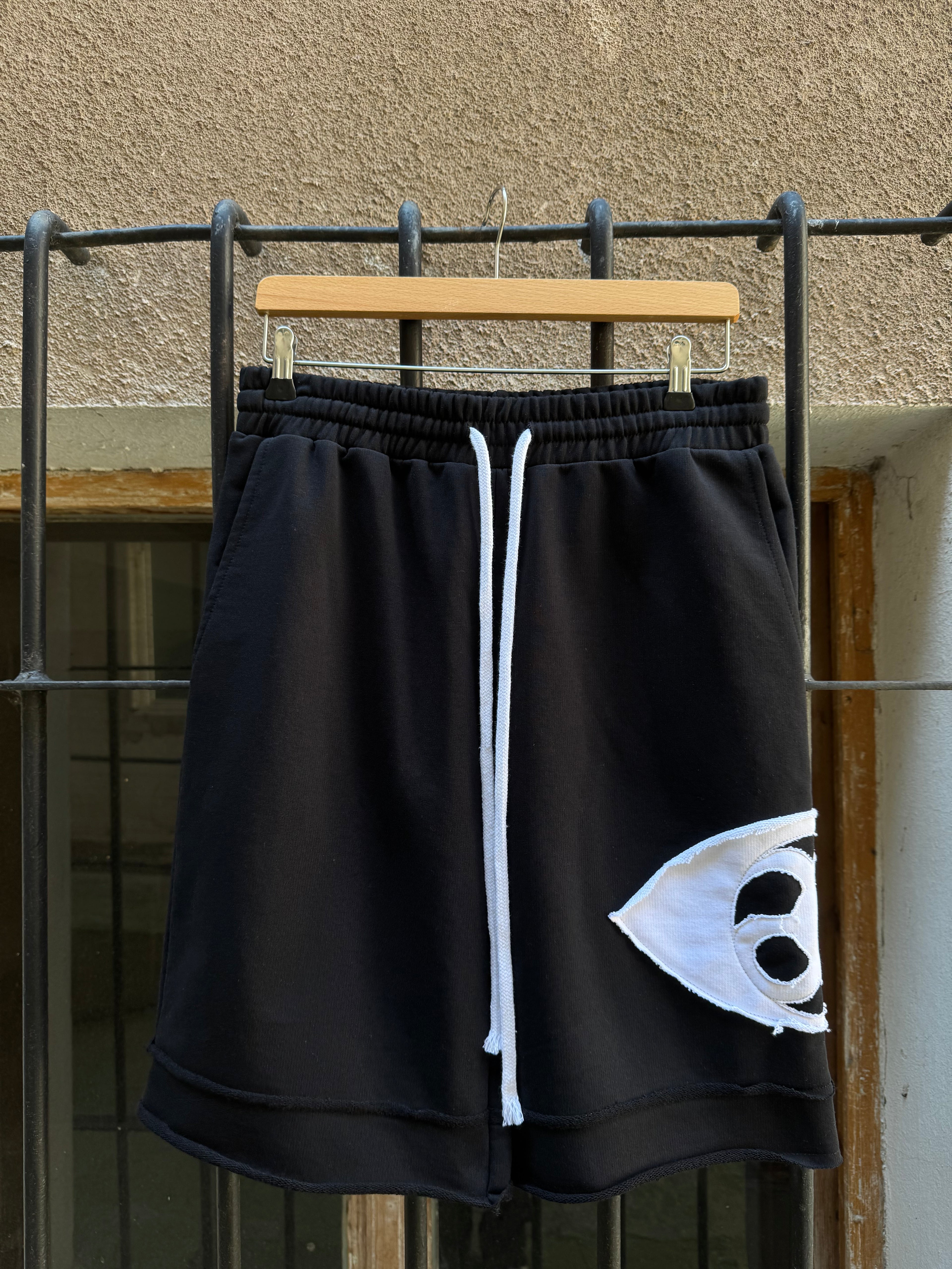 NAMELESS SHORTS